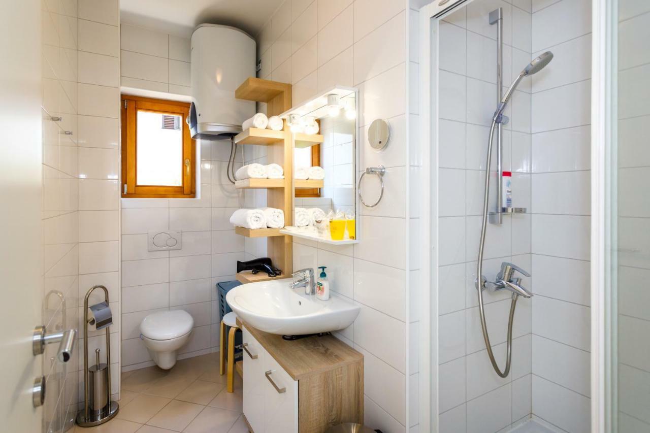 Apartman Jezevac Veglia Exterior foto