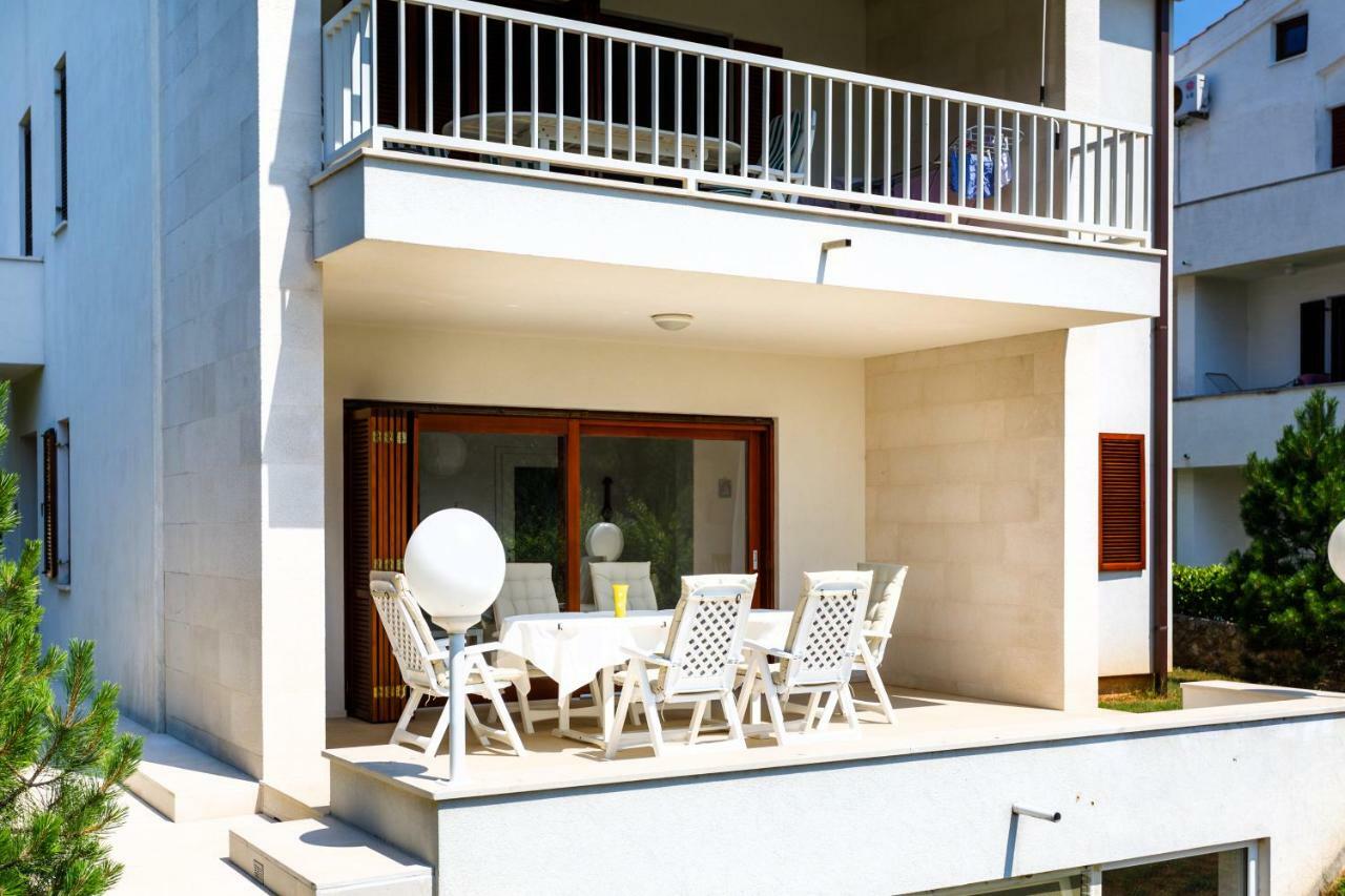 Apartman Jezevac Veglia Exterior foto